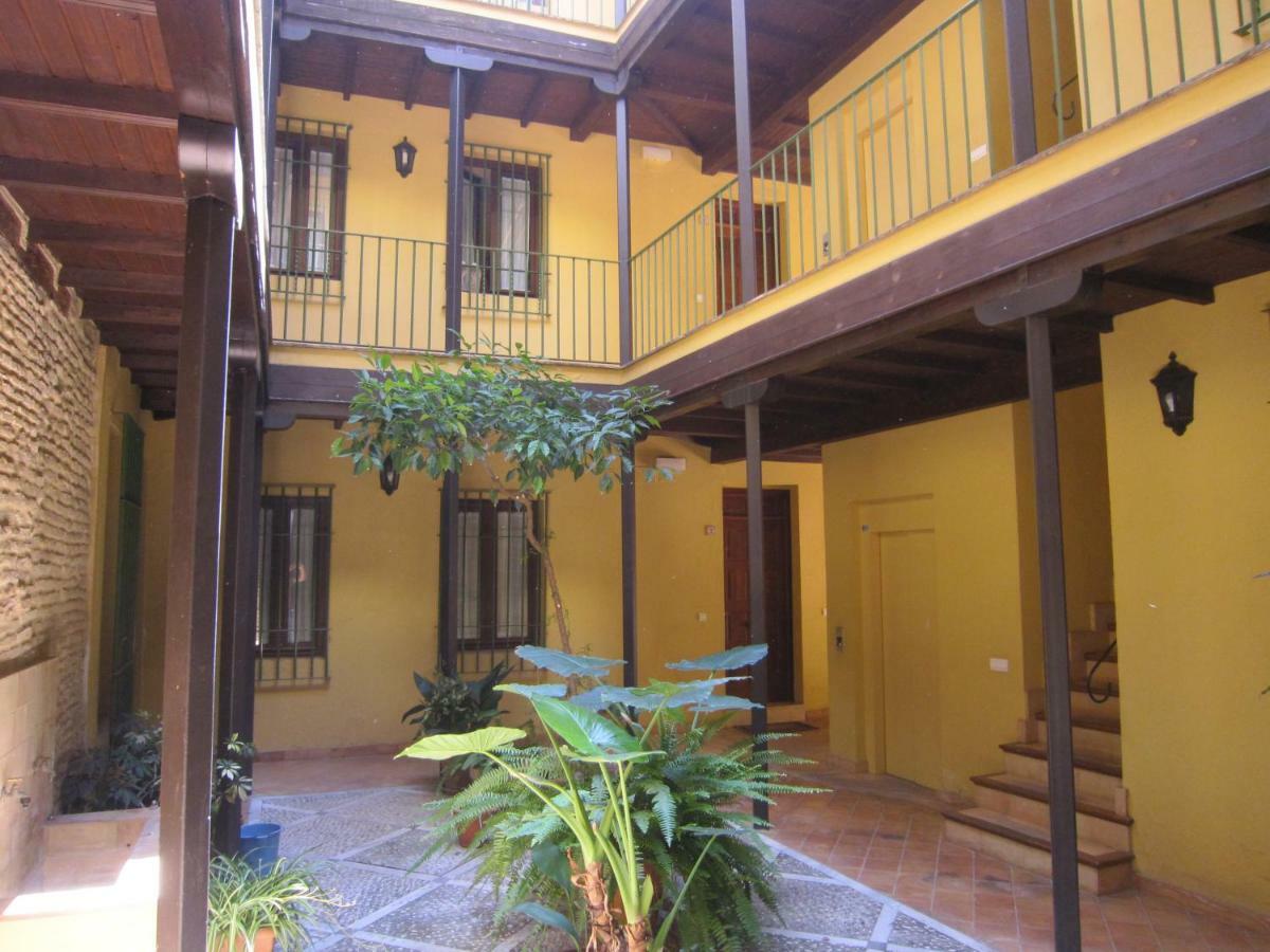 Apartamento céntrico Plaza del Salvador Siviglia Esterno foto