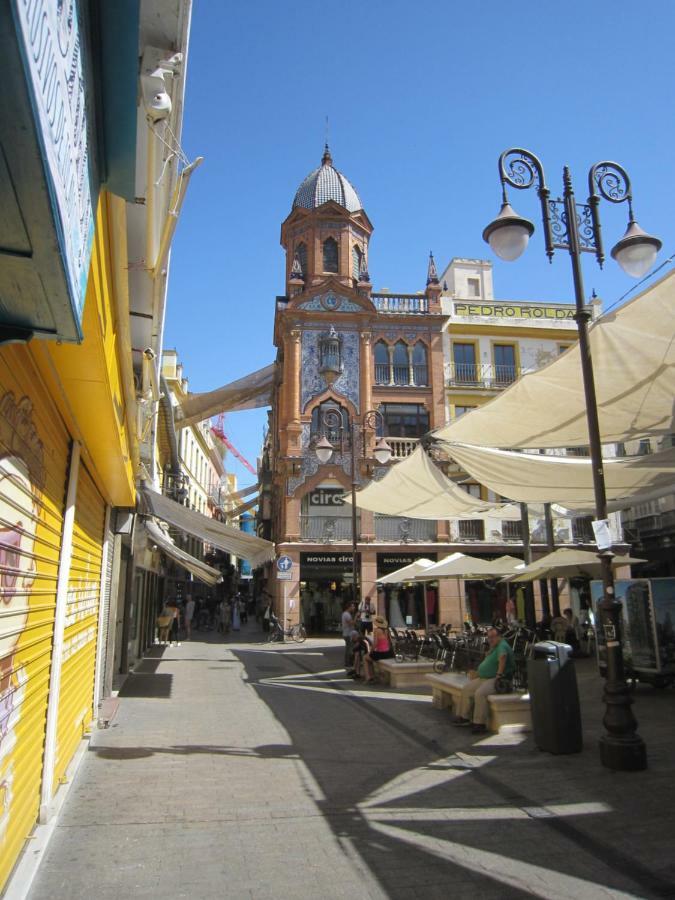 Apartamento céntrico Plaza del Salvador Siviglia Esterno foto